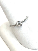 Diamond solitaire Ring - abigailheche